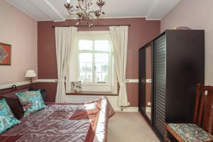 Photo 17- click for photo gallery